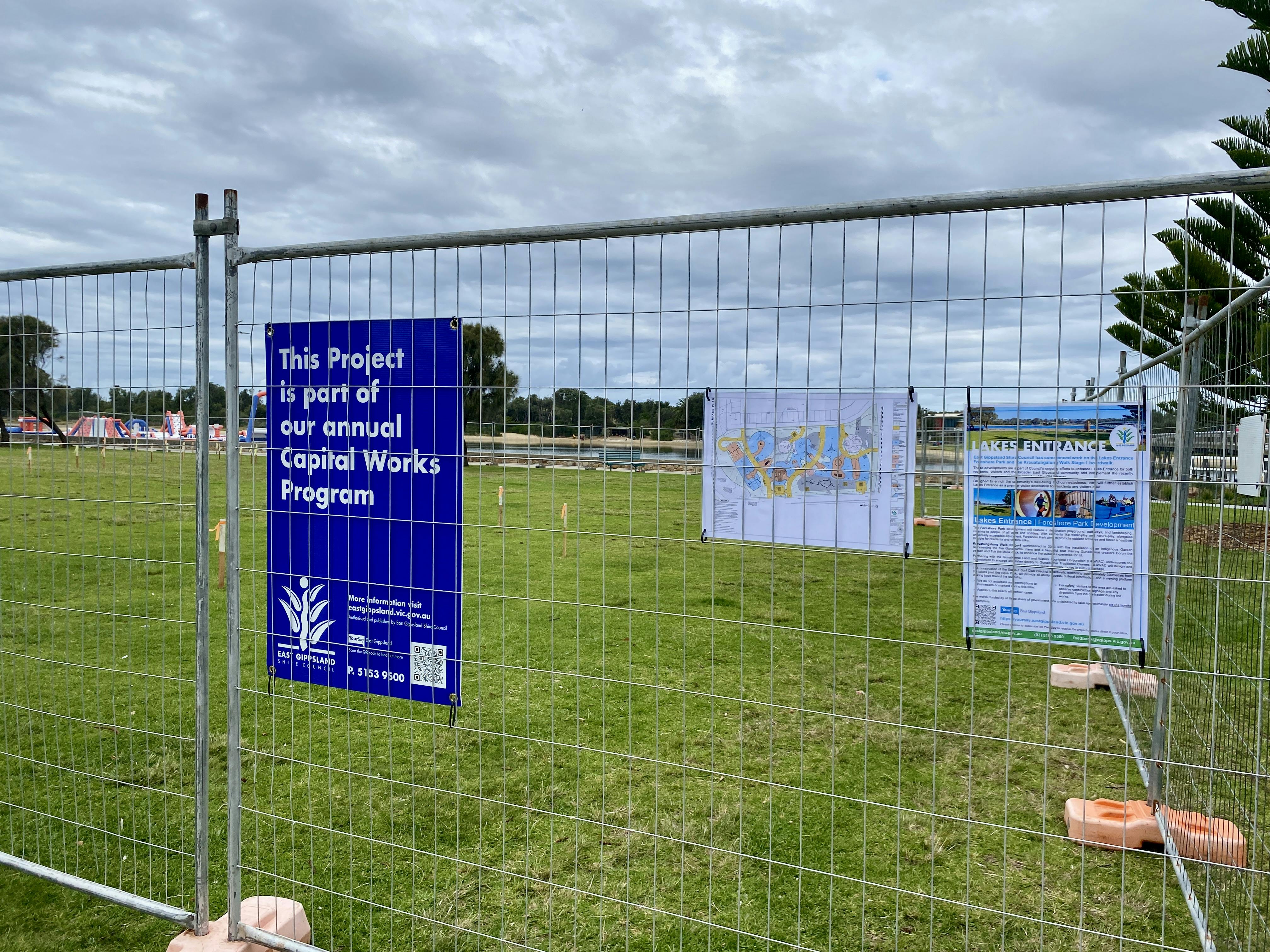 LE Foreshore Park_signage