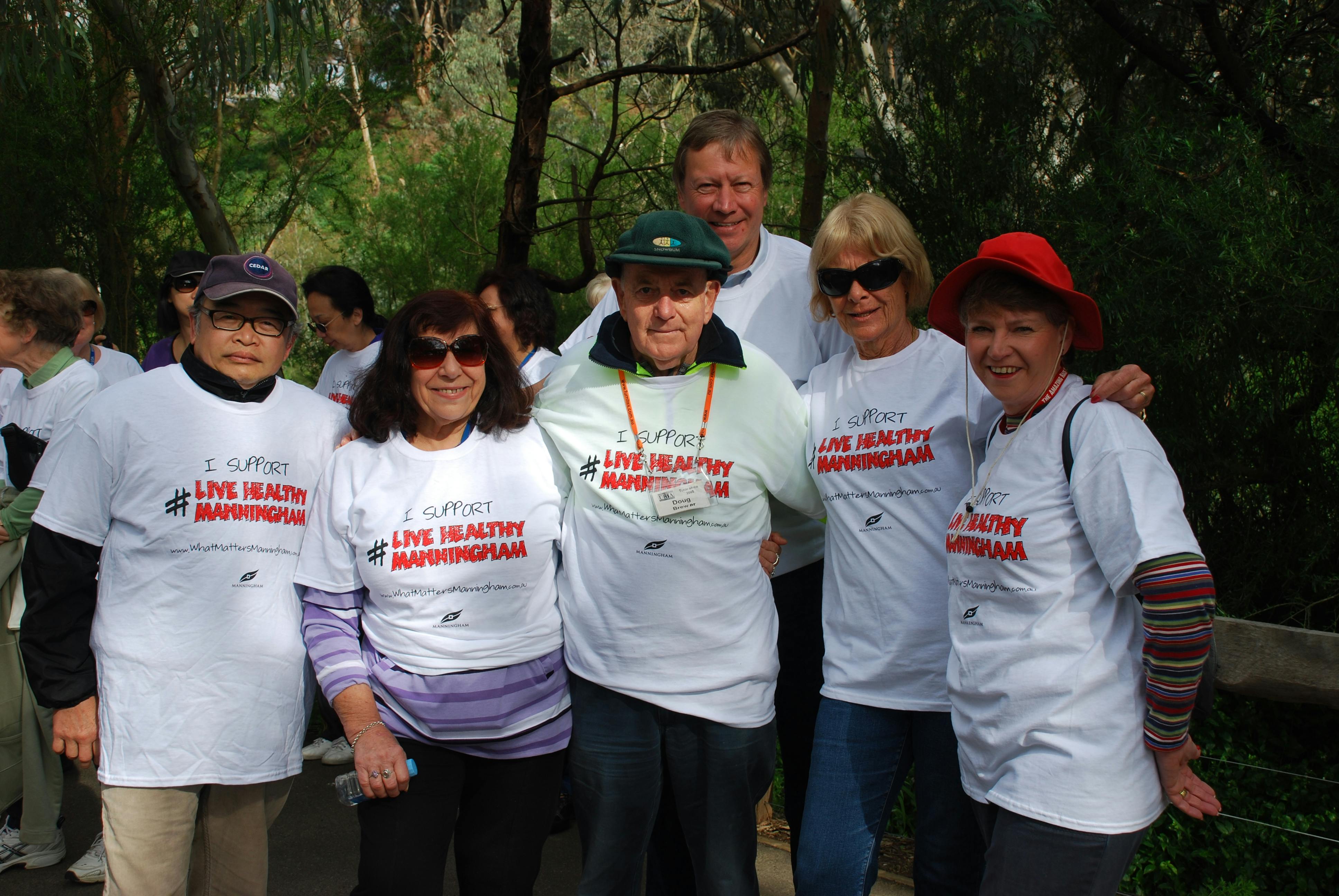 Manningham U3A Walking Group show their support for the #LiveHealthManningham campaign.