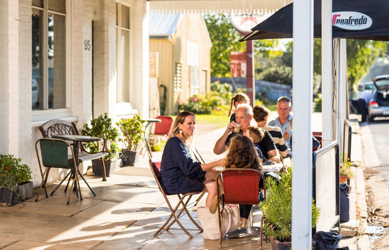 Lindenow Long Paddock dinning - Main Street Lindenow