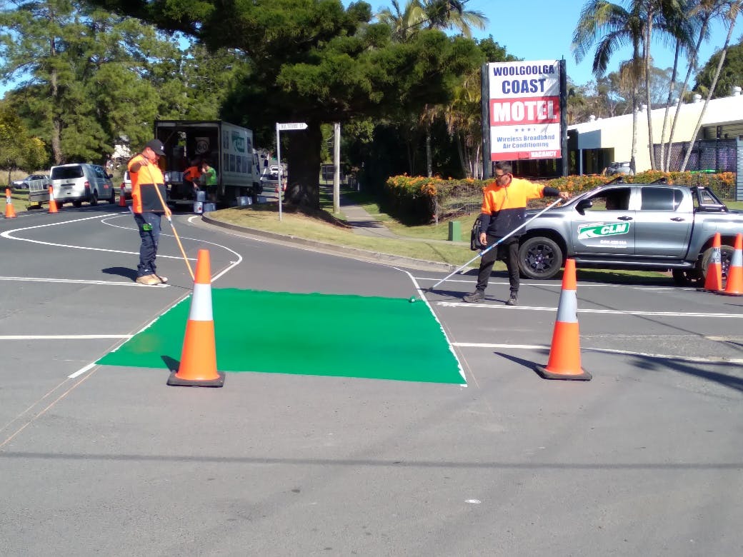 Installation of protected, on-road bike lane in Beach Street at Bultitude Street intersection