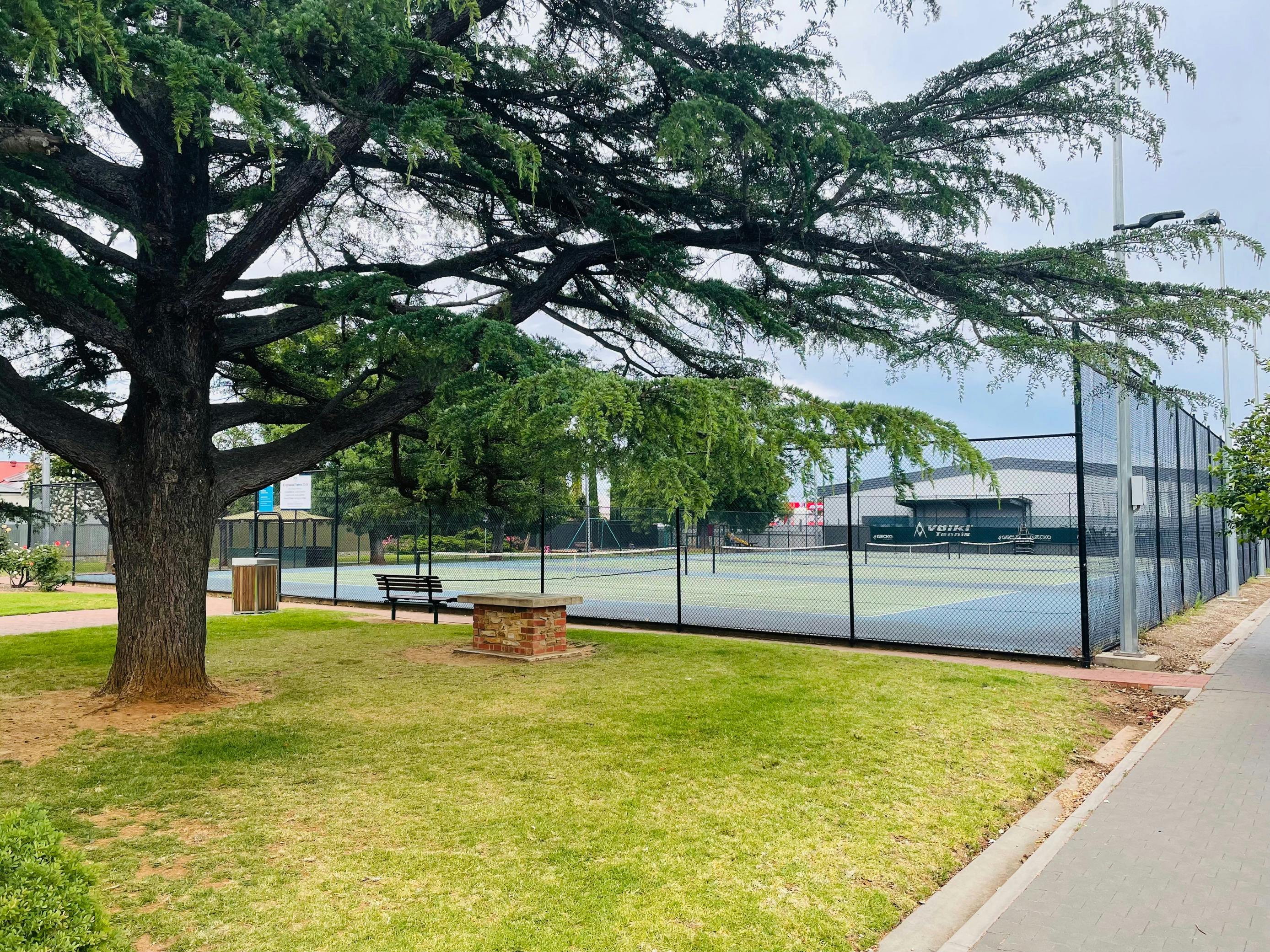 Kingswood Tennis Club Courts