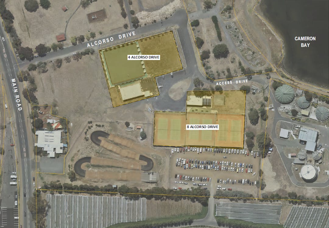 Aerial photo showing lease areas at 4 and 8 Alcorso Drvie, Berriedale