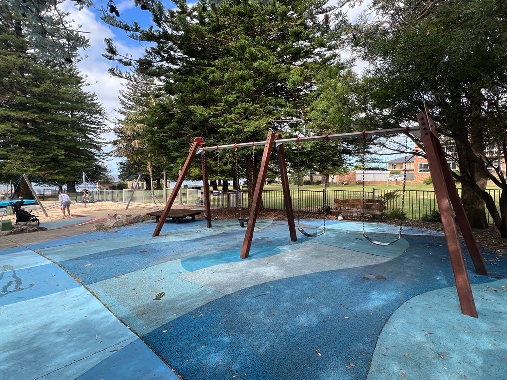 Image (16) - swings.jpg