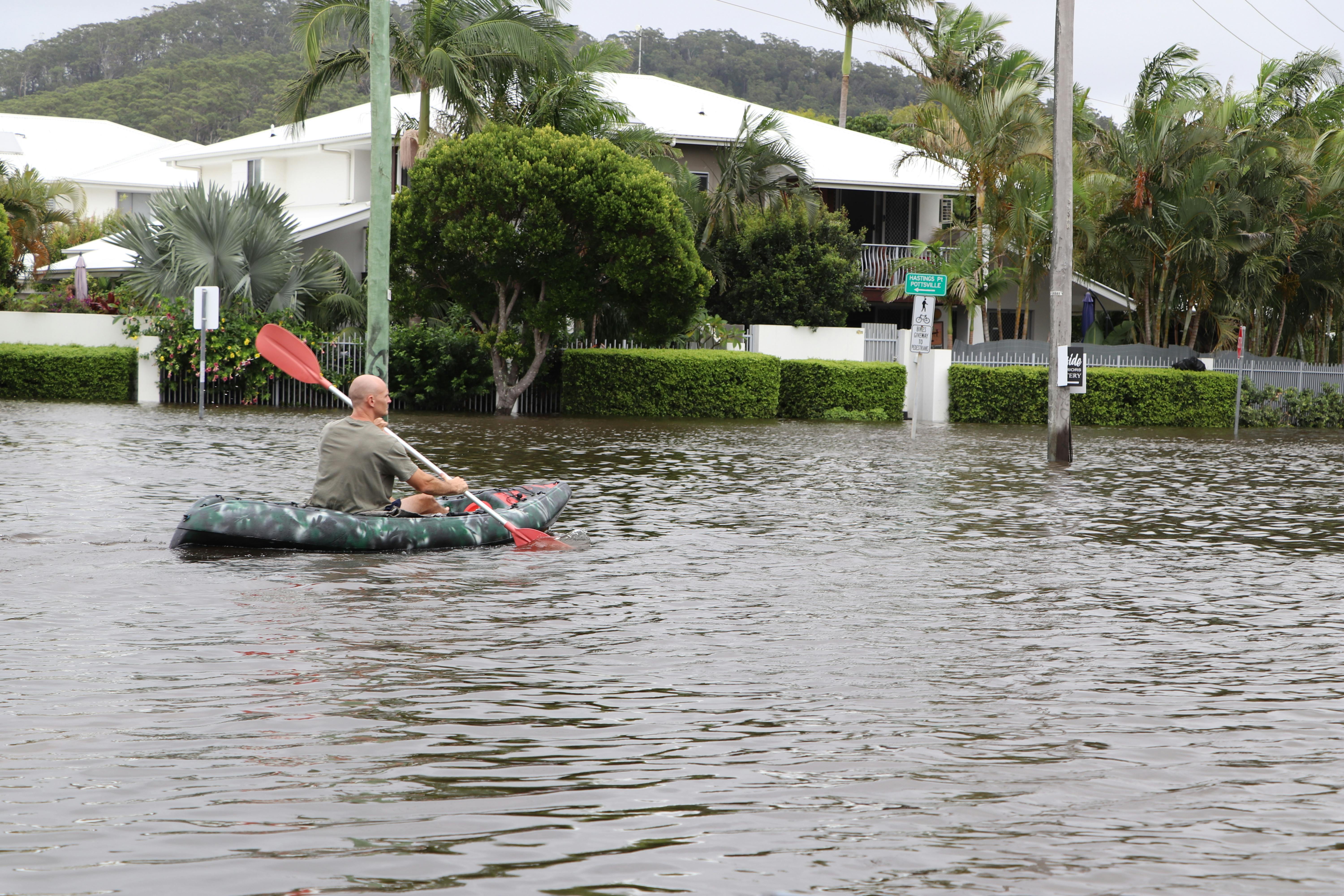 Flooding in Cabarita - Rosewood Ave - 1 March 2022