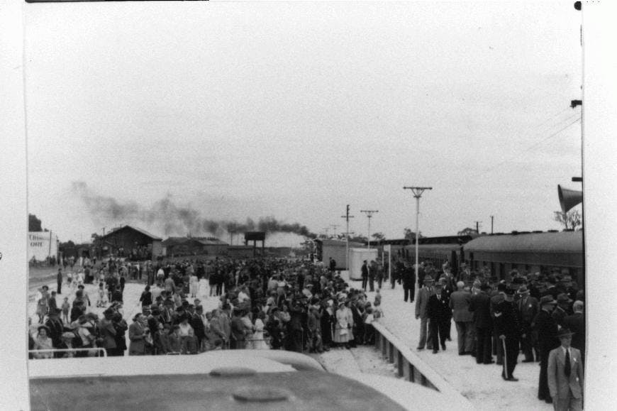 7 I50 Railway Station 1953