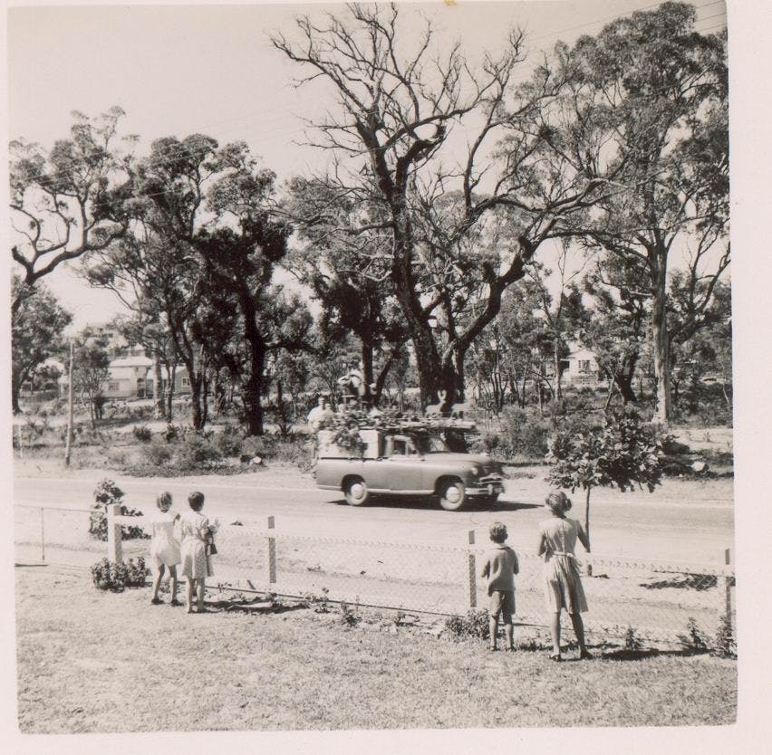5 Lolly run c1960s.jpg